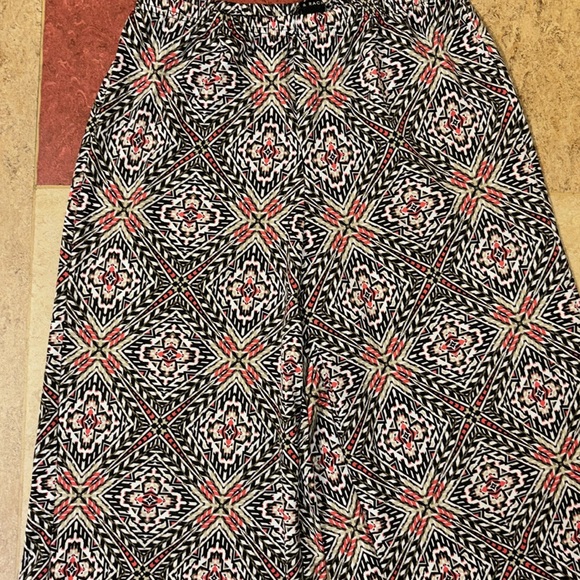 Styled Pants - Picture 2 of 6